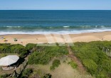 Terreno frente-mar no Estaleirinho à venda