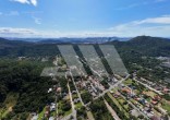 Terreno amplo na Praia do Estaleiro à venda em Bal
