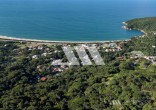 Terreno amplo na Praia de Taquaras com 1.066 m�