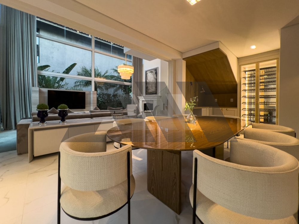 Casa alto padr�o no Condom�nio Vivendas do Atl�nti