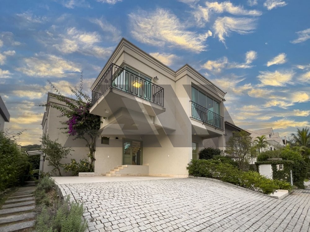 Casa alto padr�o no Condom�nio Vivendas do Atl�nti