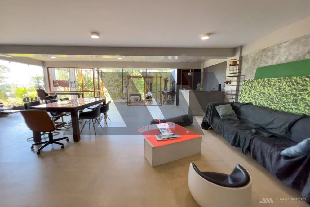 Casa de Alto Padr�o com Vista Mar e Arquitetura Au