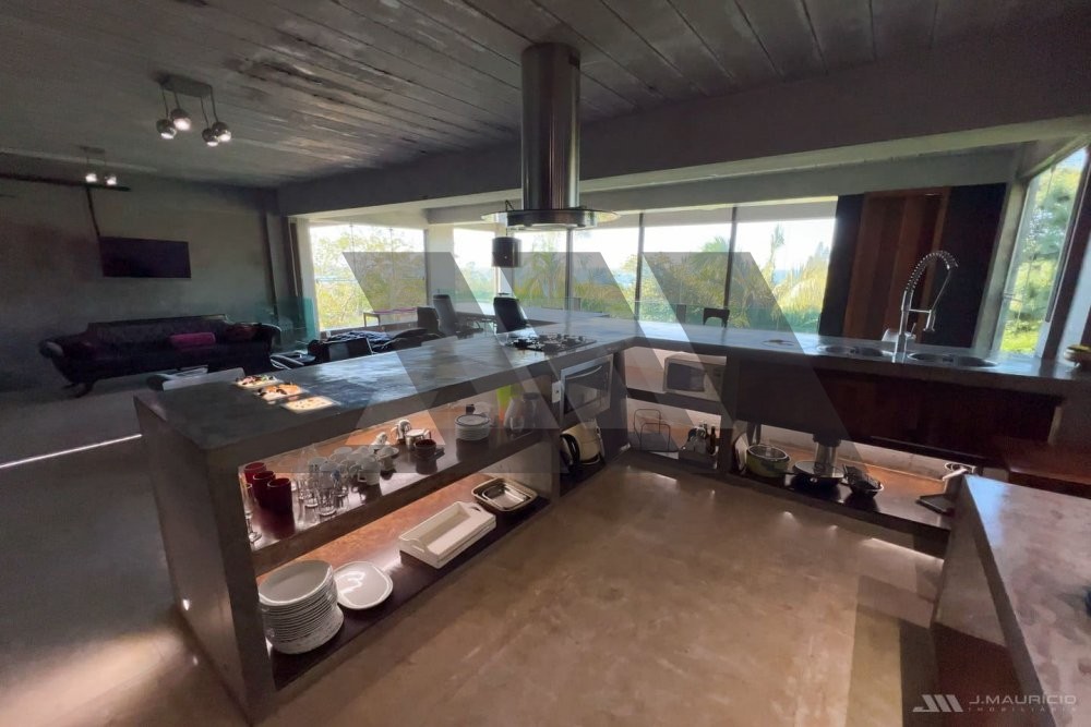 Casa de Alto Padr�o com Vista Mar e Arquitetura Au