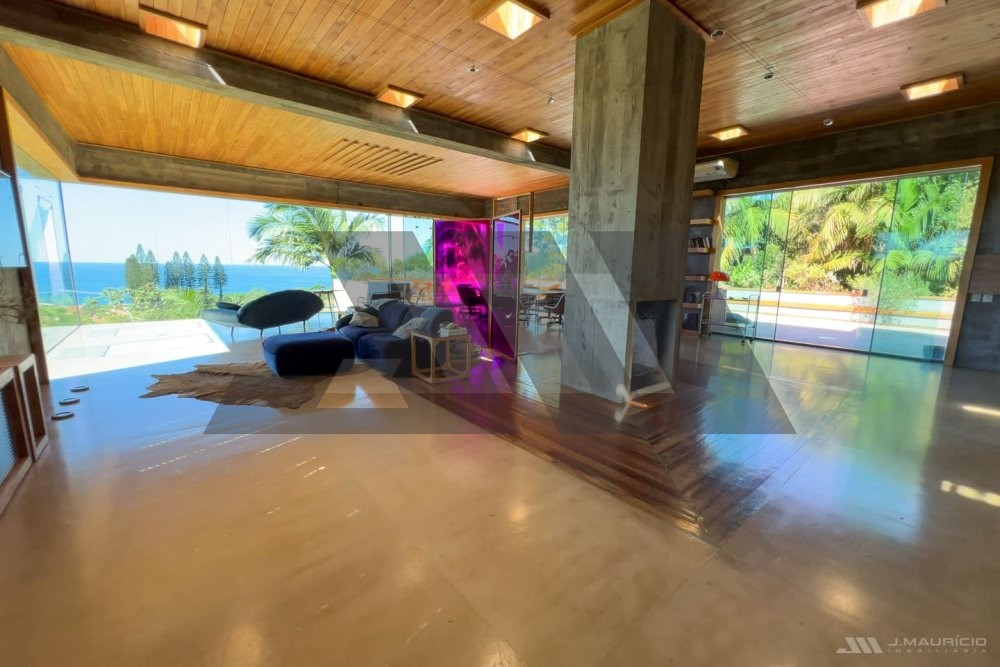 Casa de Alto Padr�o com Vista Mar e Arquitetura Au