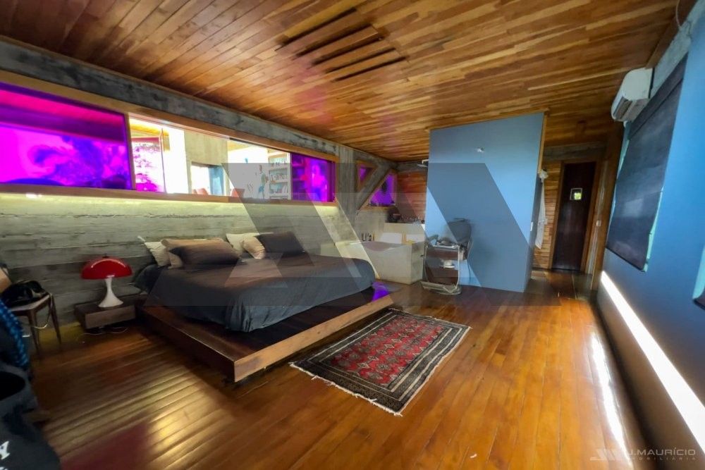 Casa de Alto Padr�o com Vista Mar e Arquitetura Au