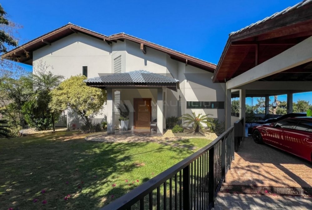 Casa de Alto Padr�o com Vista Mar e Terreno de 7.8