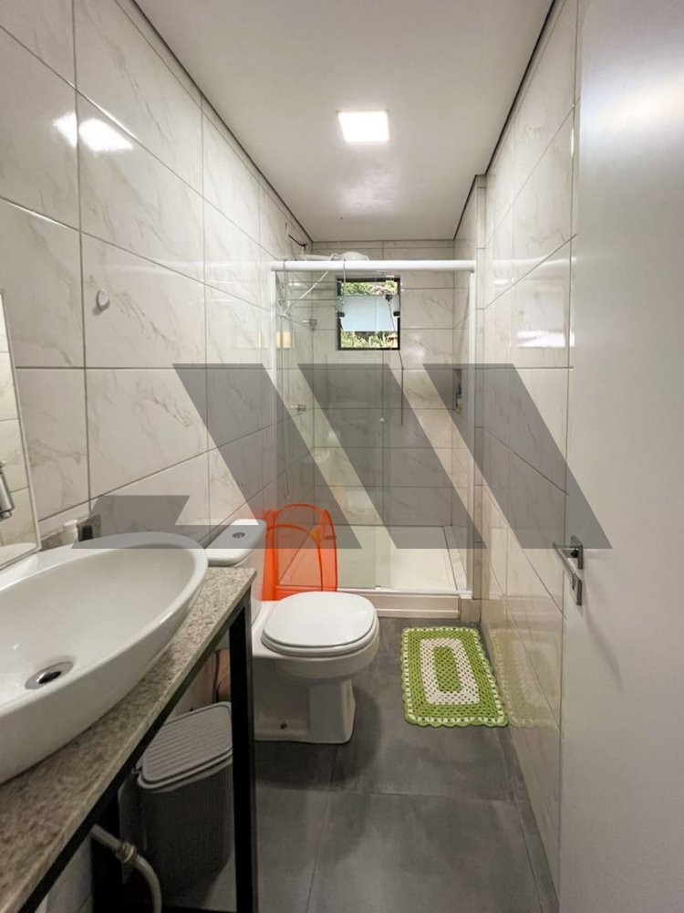 Casa � venda no Estaleirinho a 540 metros da praia