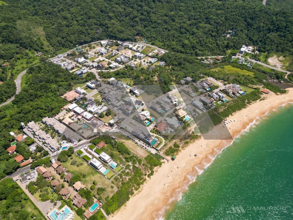 Lote � venda no Condom�nio Vivendas do Atl�ntico