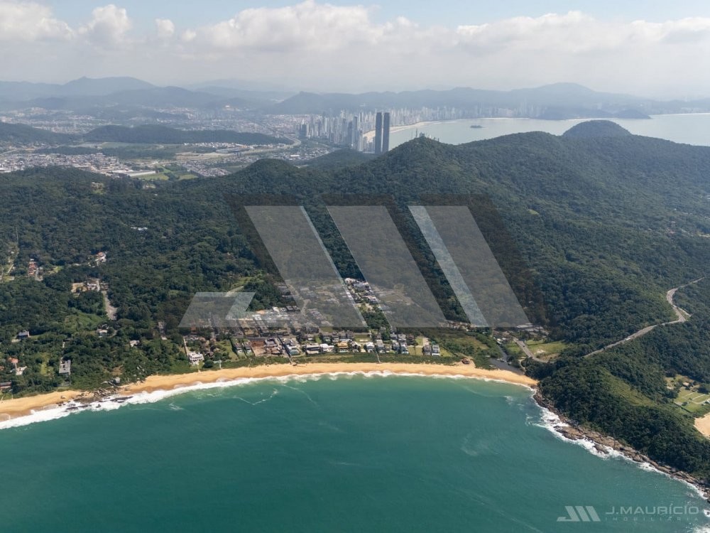 Lote � venda no Condom�nio Vivendas do Atl�ntico