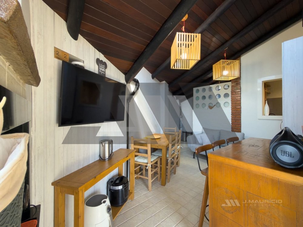 Casa frente-mar no Estaleiro em condom�nio fechado