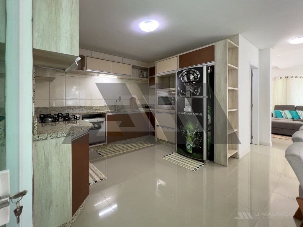 Casa geminada na Praia do Estaleiro