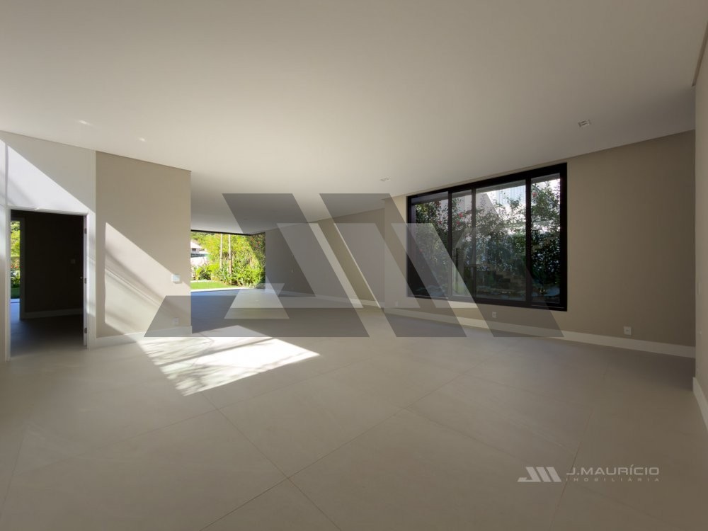 Casa exclusiva no Vivendas do Atl�ntico na Praia d