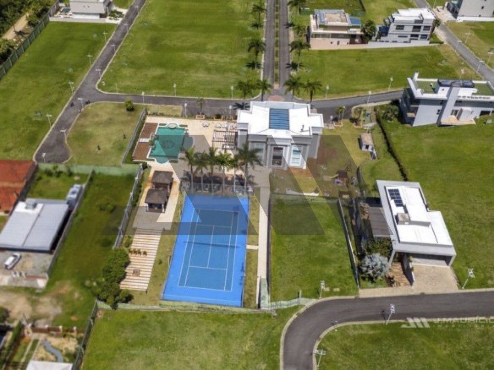 Lote no Green Ocean para construir no Estaleirinho